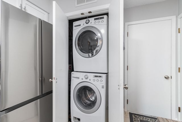 7859 85th Court N, Brooklyn Park, MN 55445