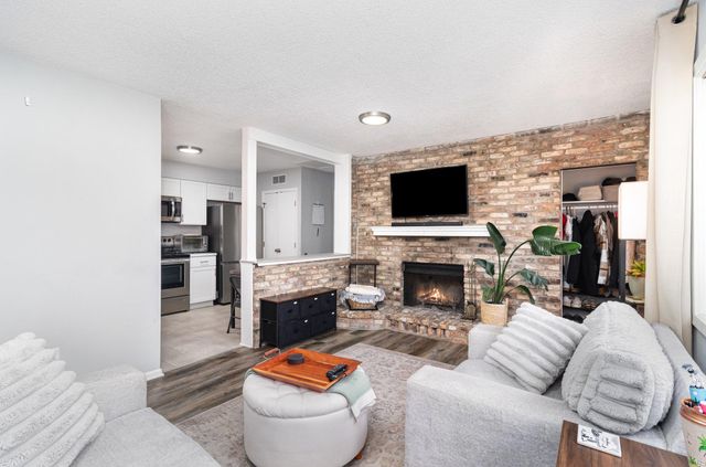 7859 85th Court N, Brooklyn Park, MN 55445