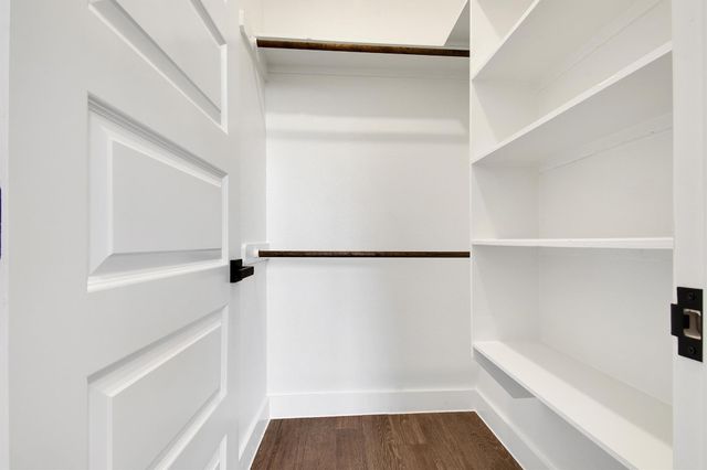 336 Nene LN, Bastrop, TX 78602