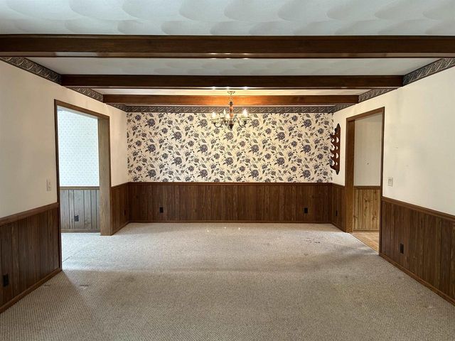 919 N Wuthering Hills Drive, Janesville, WI 53546