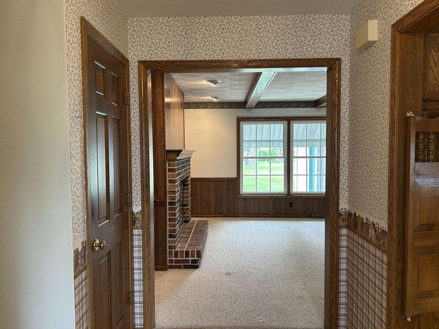 919 N Wuthering Hills Drive, Janesville, WI 53546