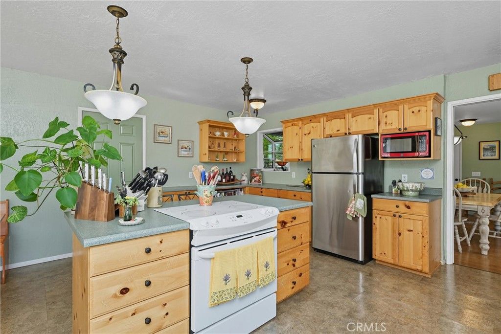 Image 14 of property listing at 2844 Buckingham, Kelseyville, CA 95451