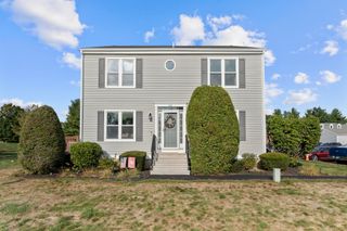 56 Summerhill Road 56, Wallingford, CT 06492