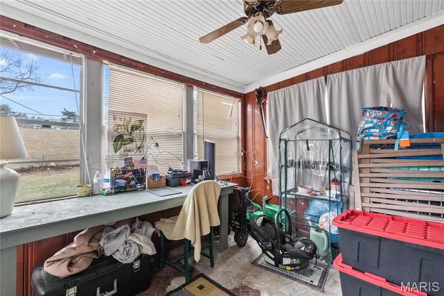 10812 Saint Francis Lane, St Louis, MO 63074