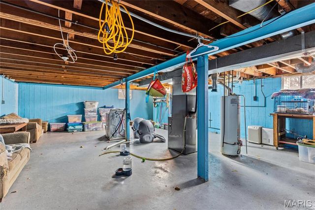 10812 Saint Francis Lane, St Louis, MO 63074