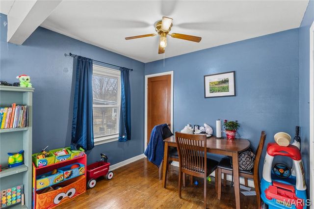 10812 Saint Francis Lane, St Louis, MO 63074