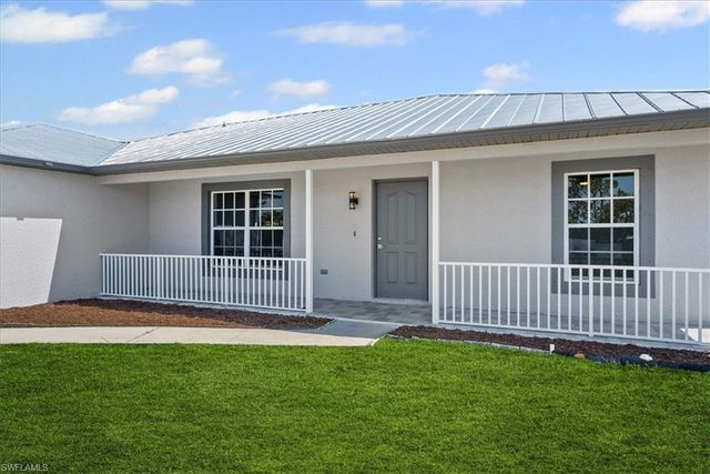 322 NE 26th TER, Cape Coral, FL 33909