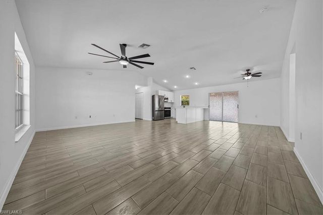 322 NE 26th TER, Cape Coral, FL 33909