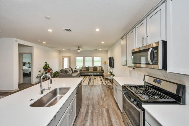 6811 Bradford Terrace Road, Richmond, TX 77407