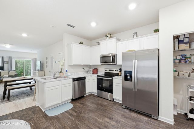 51 SCOTCH PEBBLE Drive, St. Johns, FL 32259