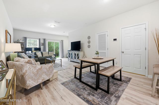 51 SCOTCH PEBBLE Drive, St. Johns, FL 32259