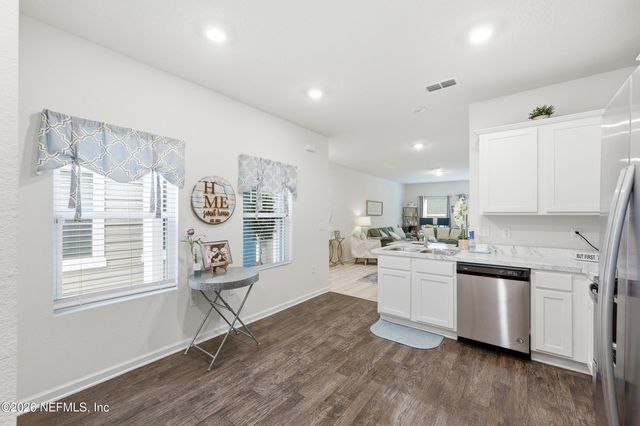 51 SCOTCH PEBBLE Drive, St. Johns, FL 32259