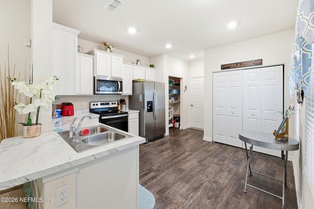 51 SCOTCH PEBBLE Drive, St. Johns, FL 32259