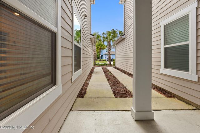 51 SCOTCH PEBBLE Drive, St. Johns, FL 32259