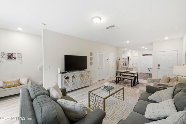 51 SCOTCH PEBBLE Drive, St. Johns, FL 32259