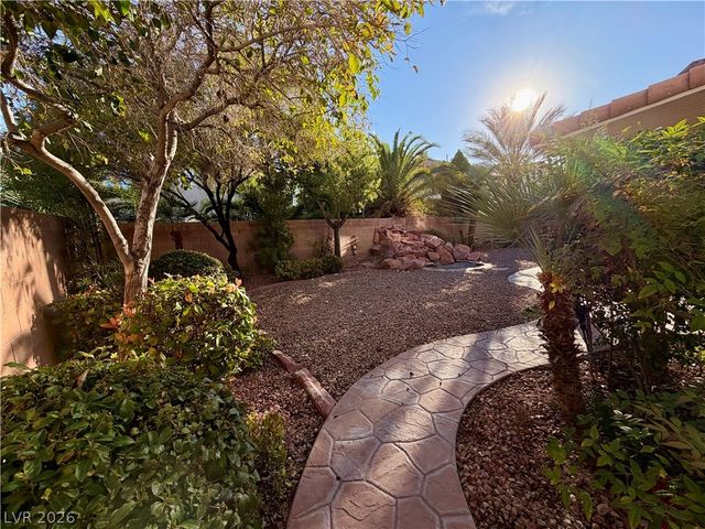 2736 CAROLINA BLUE Avenue, Henderson, NV 89052