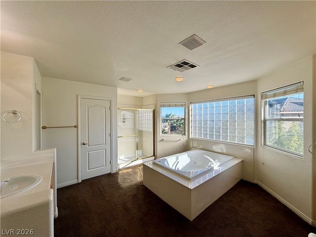 2736 CAROLINA BLUE Avenue, Henderson, NV 89052