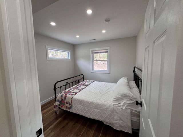 656 WILDLIFE DR, Lost City, WV 26810