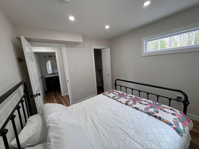 656 WILDLIFE DR, Lost City, WV 26810