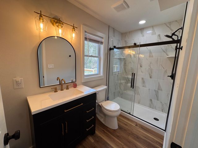 656 WILDLIFE DR, Lost City, WV 26810