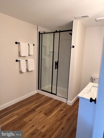 656 WILDLIFE DR, Lost City, WV 26810