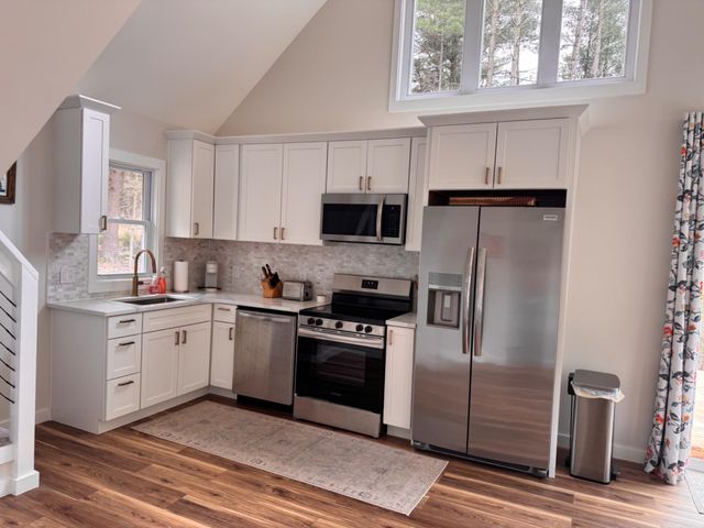 656 WILDLIFE DR, Lost City, WV 26810