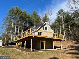 656 WILDLIFE DR, Lost City, WV 26810