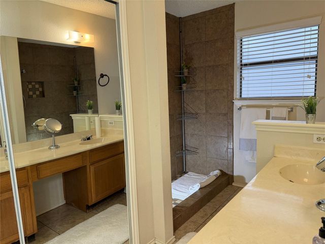 4519 Keota DR, Austin, TX 78749