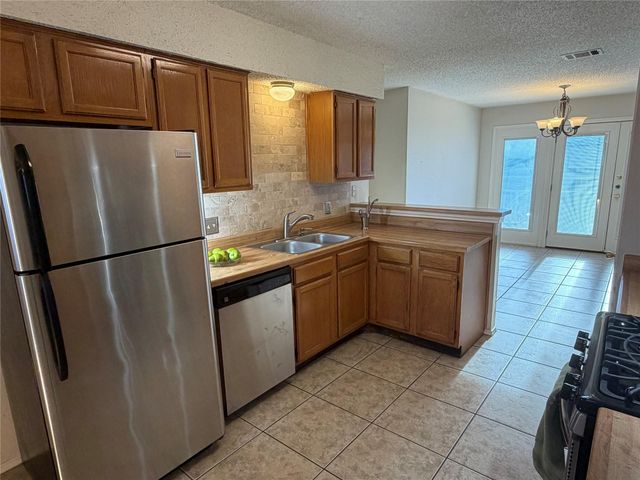 4519 Keota DR, Austin, TX 78749