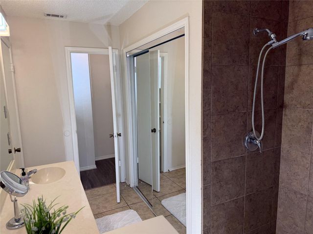 4519 Keota DR, Austin, TX 78749