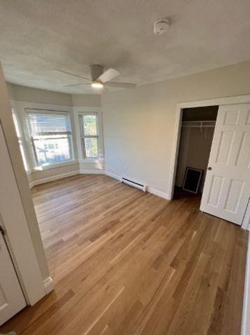 568 Main 7, Woburn, MA 01801