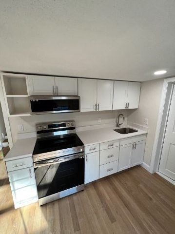 568 Main 7, Woburn, MA 01801