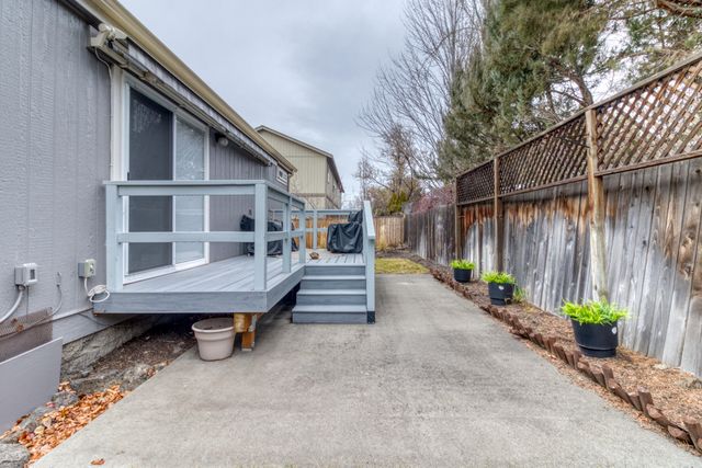 1188 NE 27th Street 19, Bend, OR 97701