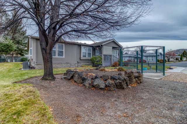 1188 NE 27th Street 19, Bend, OR 97701