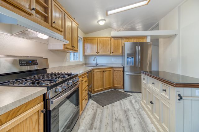 1188 NE 27th Street 19, Bend, OR 97701