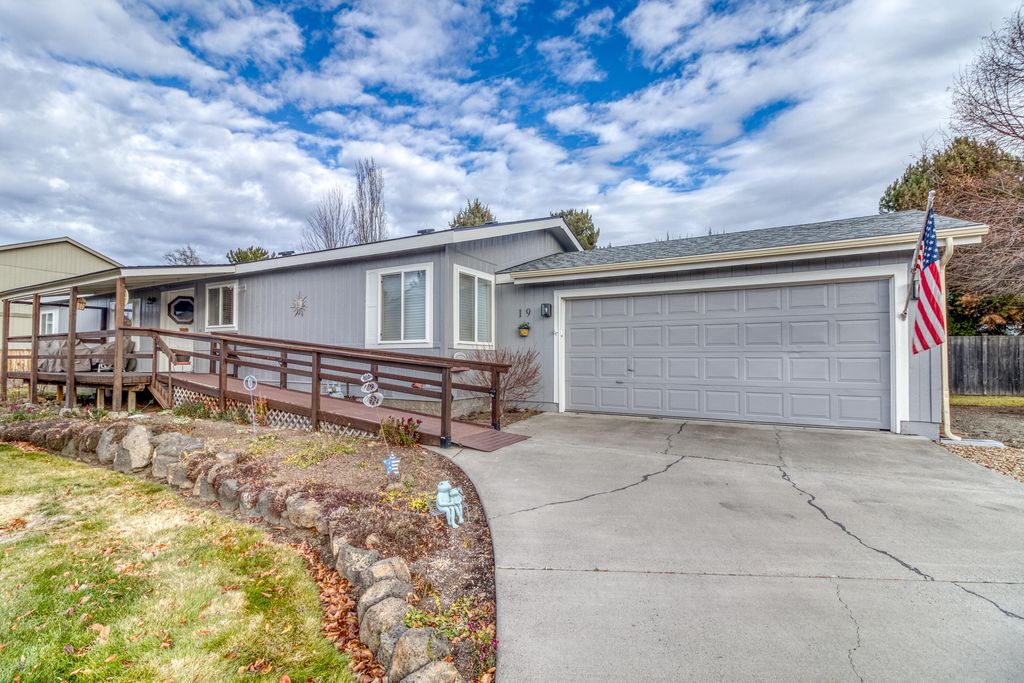 1188 NE 27th Street 19, Bend, OR 97701