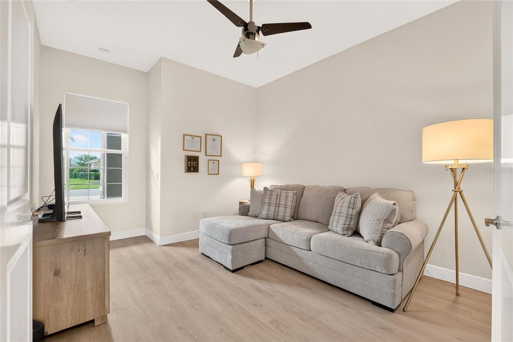 Image 26 of property listing at 10089 LAKE MIONA WAY, Oxford, FL 34484