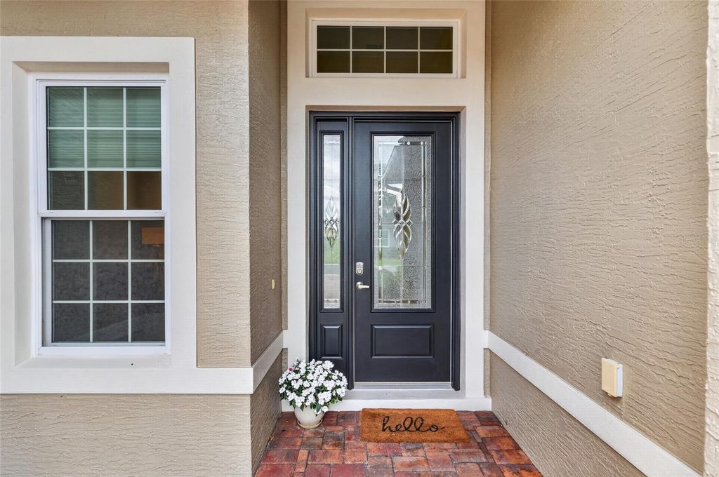 Image 6 of property listing at 10089 LAKE MIONA WAY, Oxford, FL 34484