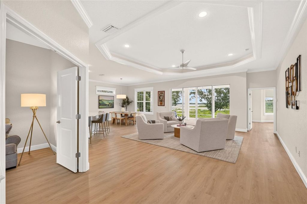 Image 9 of property listing at 10089 LAKE MIONA WAY, Oxford, FL 34484