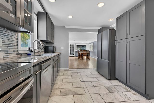 24 Blanchard Street, Nashua, NH 03060