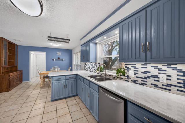 3917 Felisa Place, Fort Worth, TX 76133