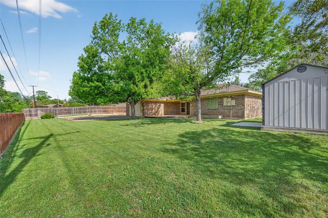 3917 Felisa Place, Fort Worth, TX 76133