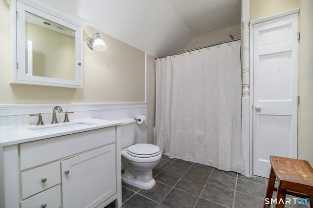 370 Pepper Street, Monroe, CT 06468