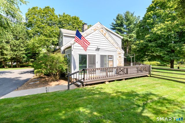 370 Pepper Street, Monroe, CT 06468