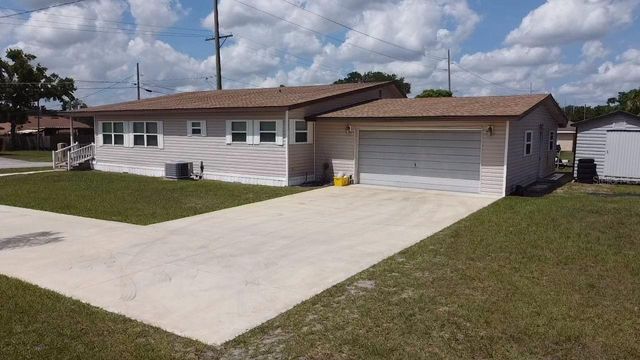 706 SE 3RD STREET, Mulberry, FL 33860