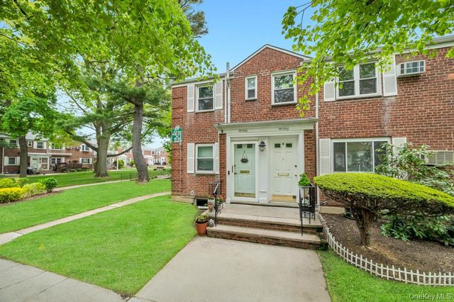 261-10 Langston Avenue G99E, Glen Oaks, NY 11004