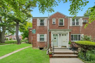 261-10 Langston Avenue G99E, Glen Oaks, NY 11004
