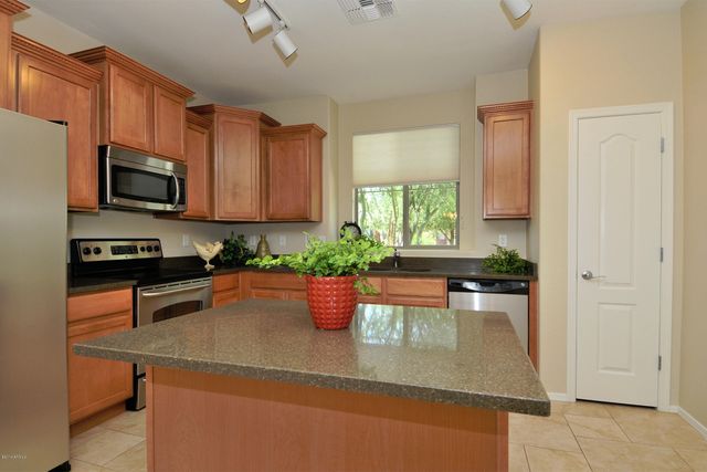 4351 E SELENA Drive, Phoenix, AZ 85050