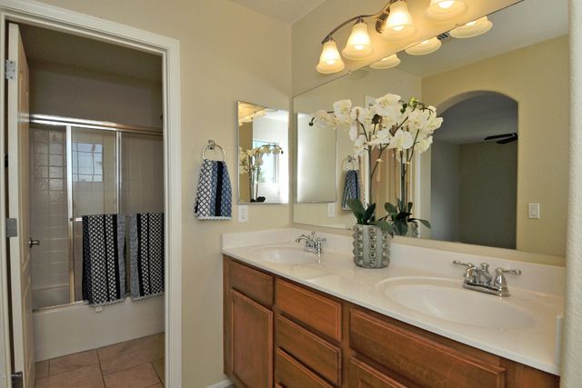 4351 E SELENA Drive, Phoenix, AZ 85050