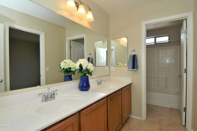 4351 E SELENA Drive, Phoenix, AZ 85050